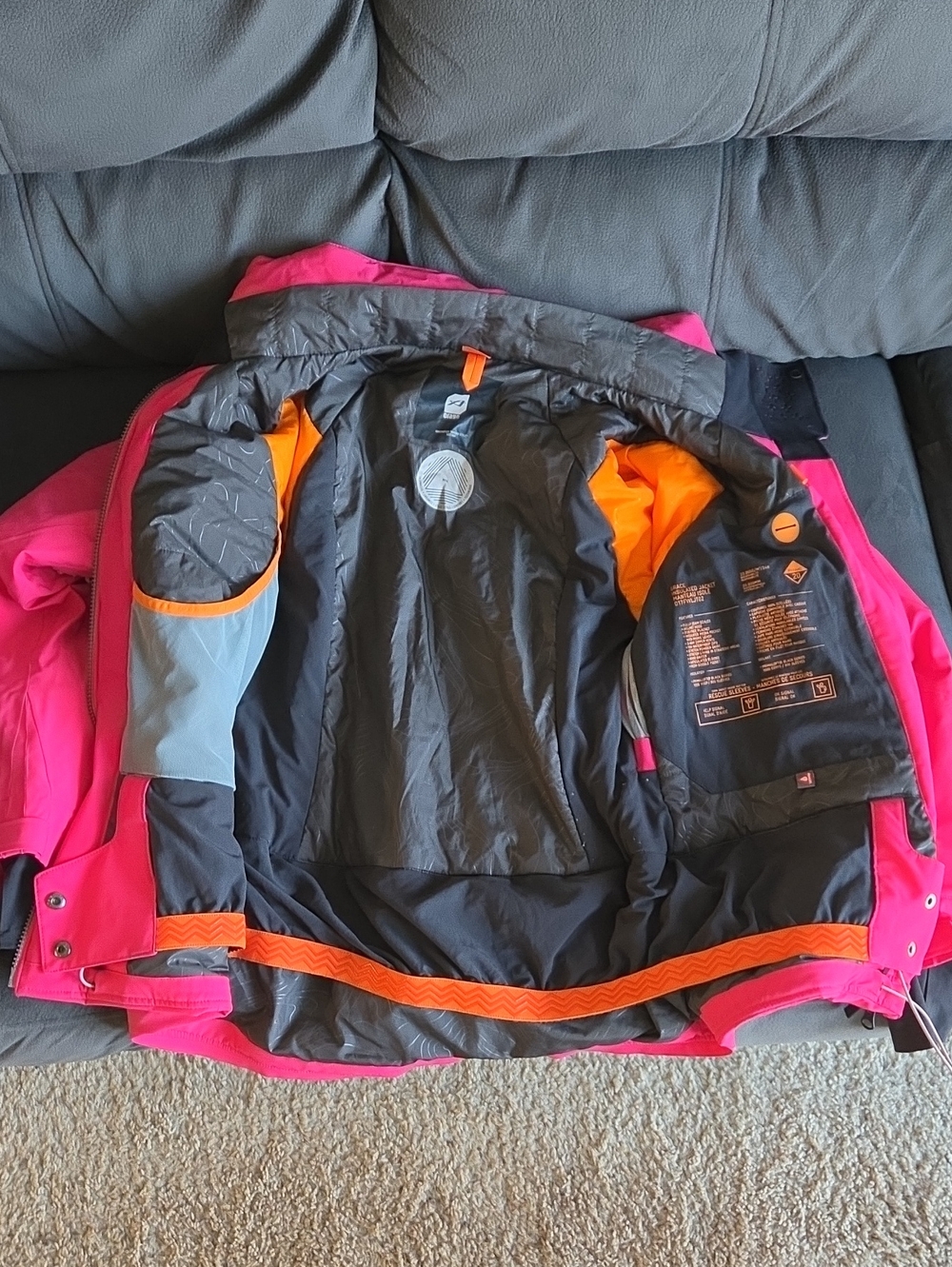 Small Ski Jacket - Picture 4 of 6
